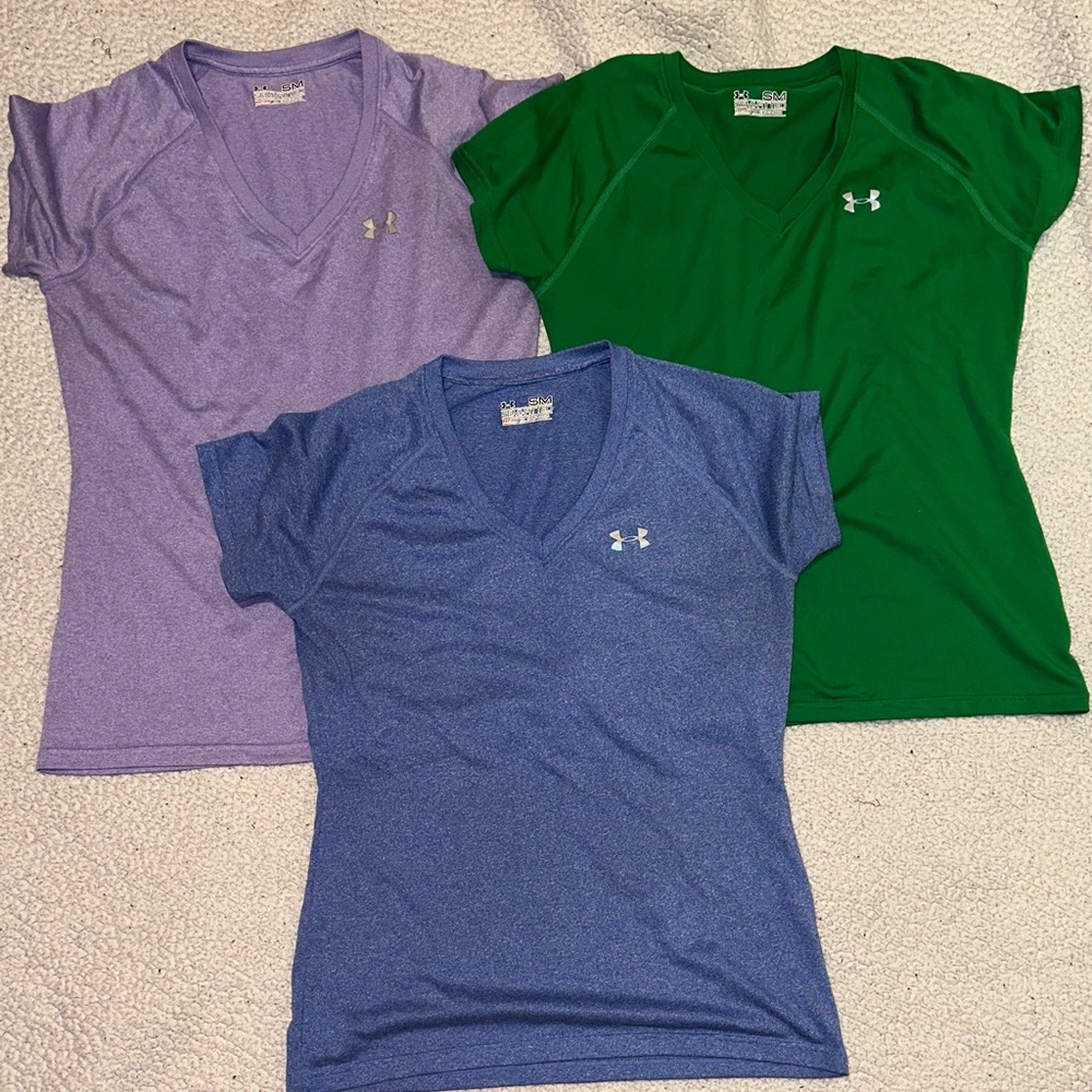 Under Armour V neck Tees Semi Fitted Heat Gear. Lavender, Emerald green, blue.